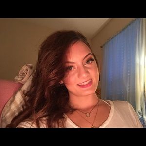 Meet your Posher, Sydni